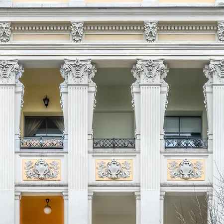 Top Embassy Area, Spacious 2Br Riga Exterior photo