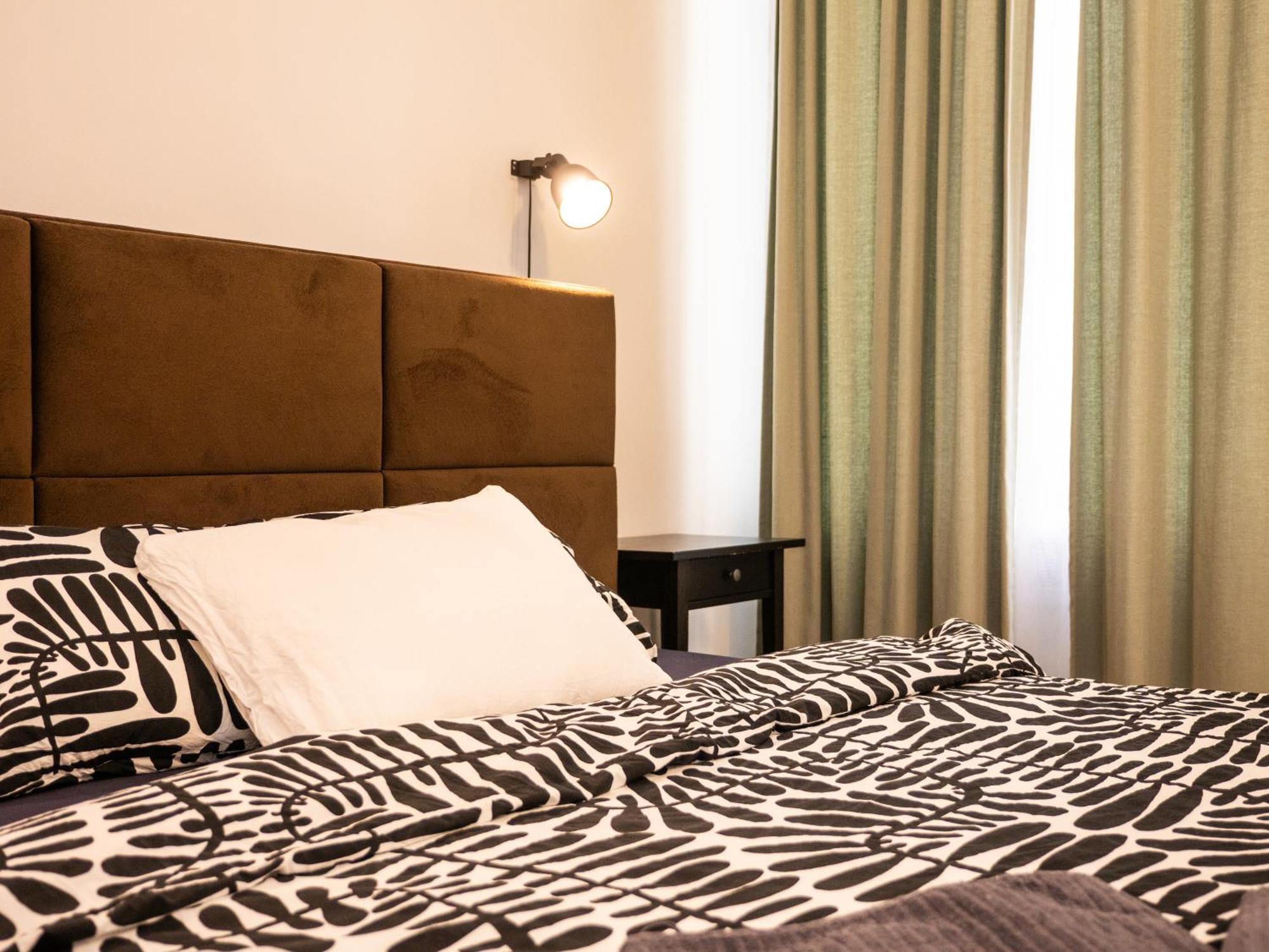 Embassy Area, Spacious 2br *